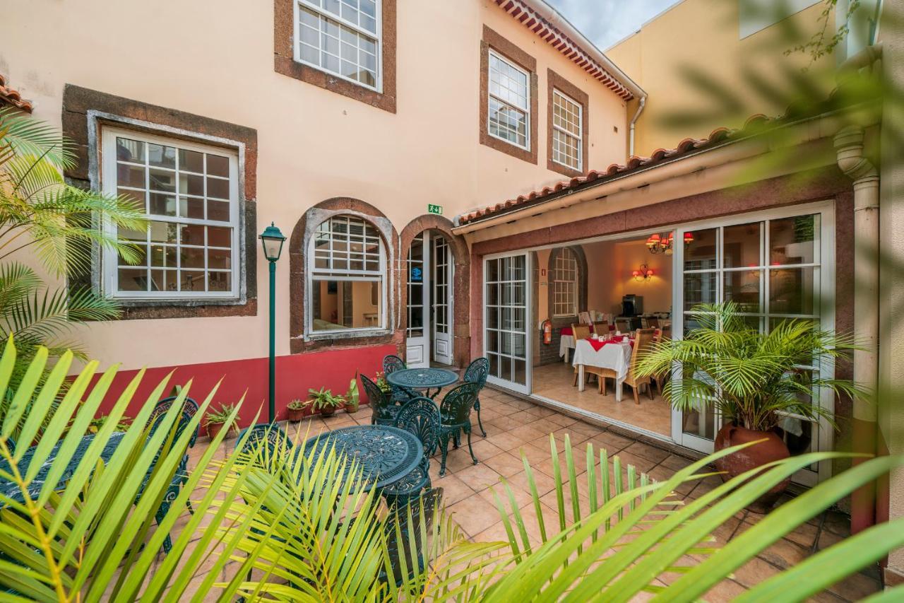 Residencial Mariazinha By Petit Hotels ฟุงชาล ภายนอก รูปภาพ